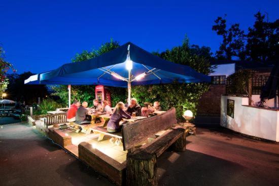 Apartamento By The Way Great Malvern Exterior foto